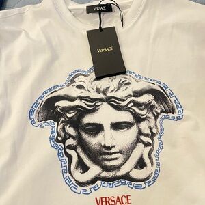 Authentic Versace White Graphic T-Shirt Made in Italy size medium rare. New!
